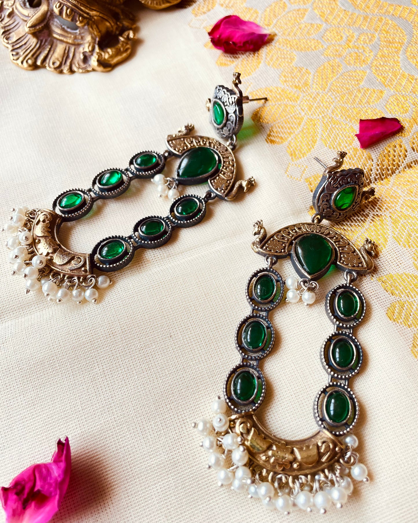 Oonjalaadi | Statement Studs