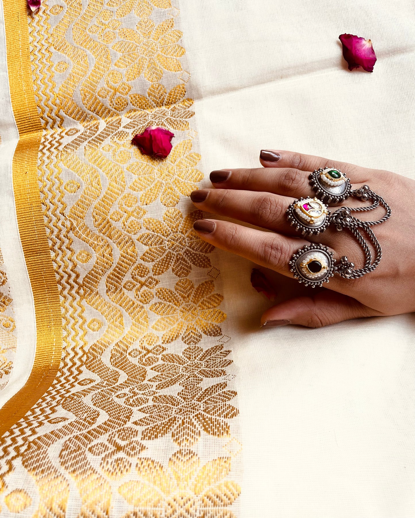 Ona Ratha | Dual Tone Statement Ring