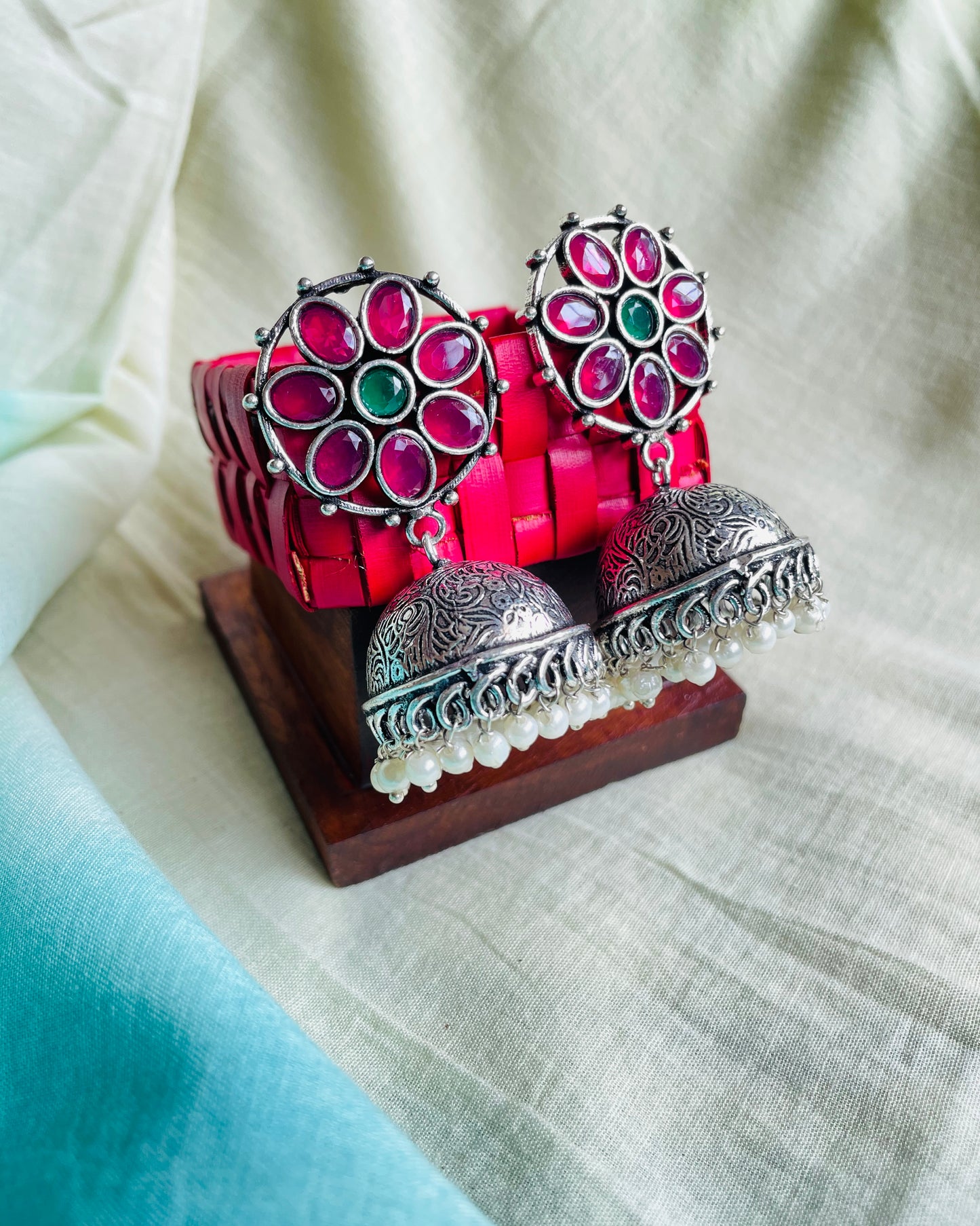 Chitrangi Multicolour Kemp Stone Jhumkas