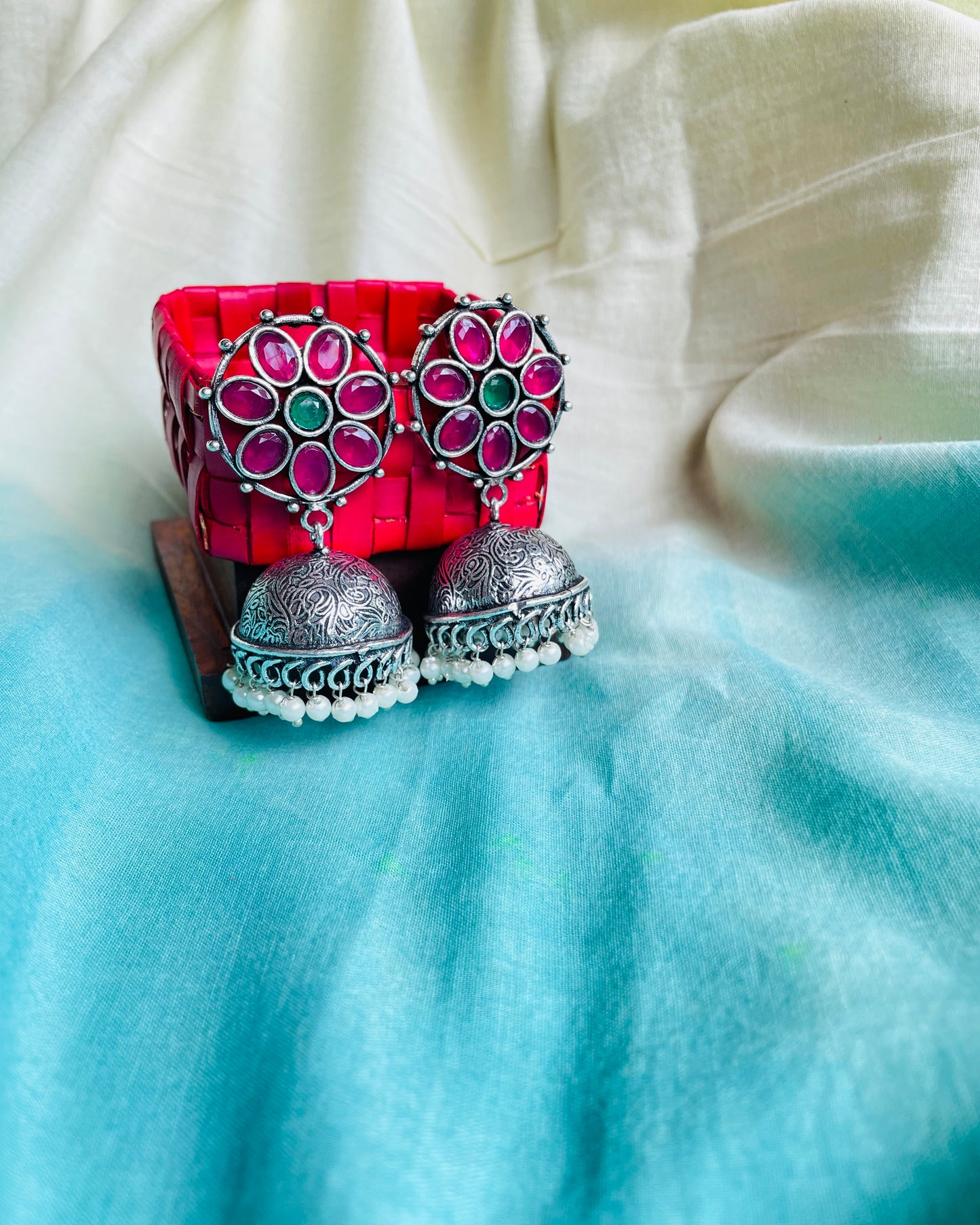 Chitrangi Multicolour Kemp Stone Jhumkas