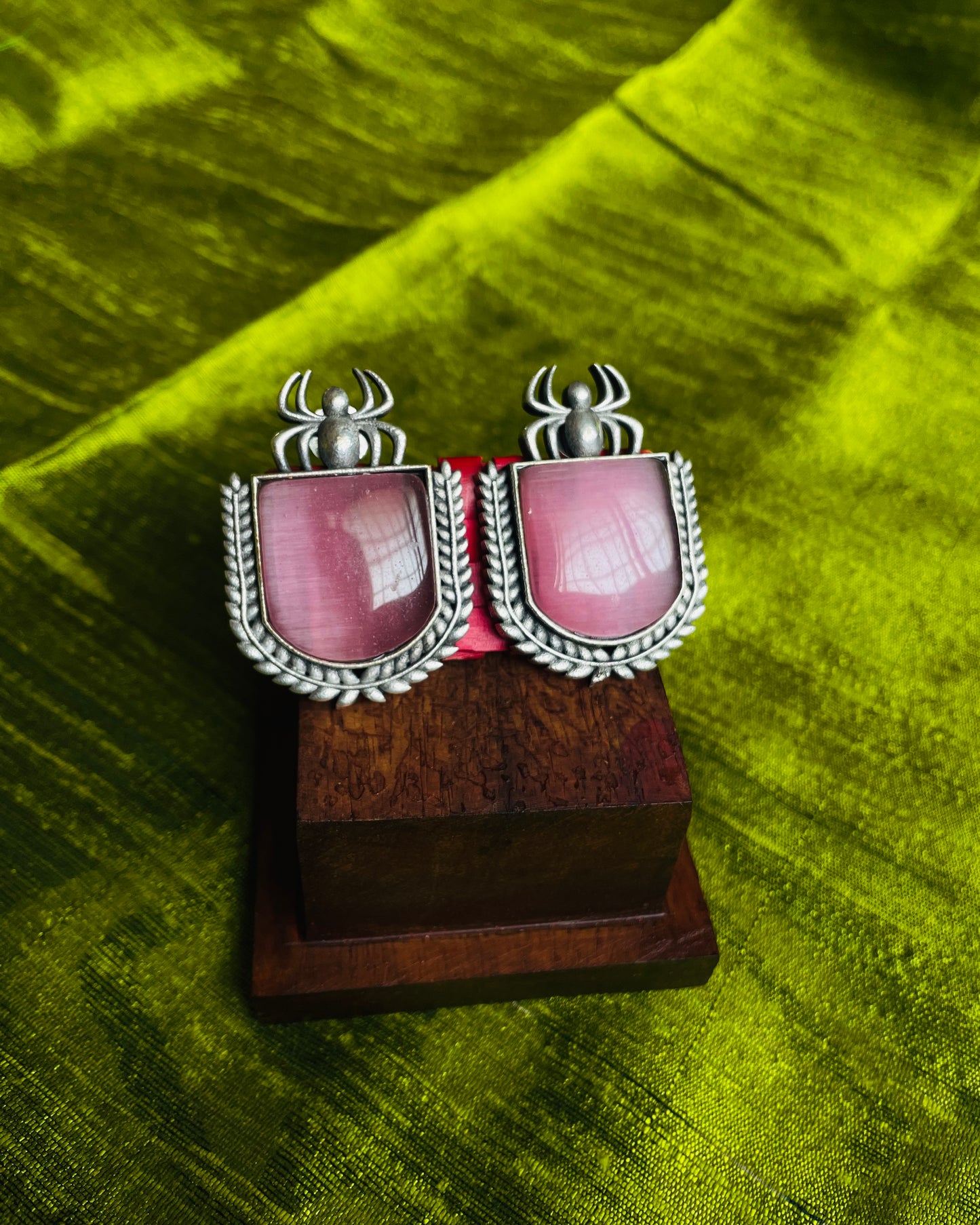 Aranika Stud Earrings