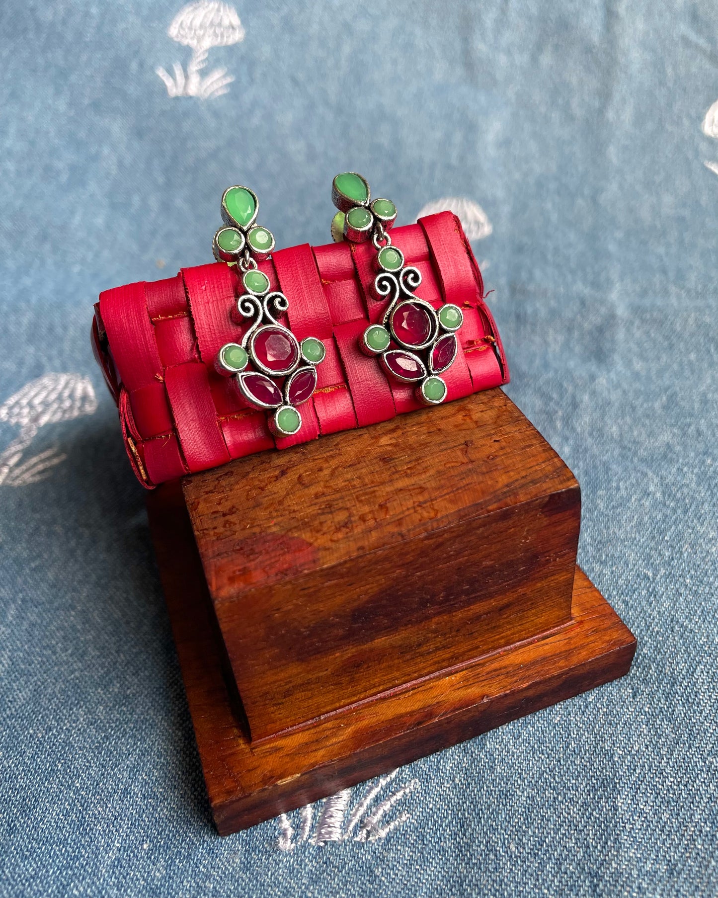 Nilaa Stud Earrings