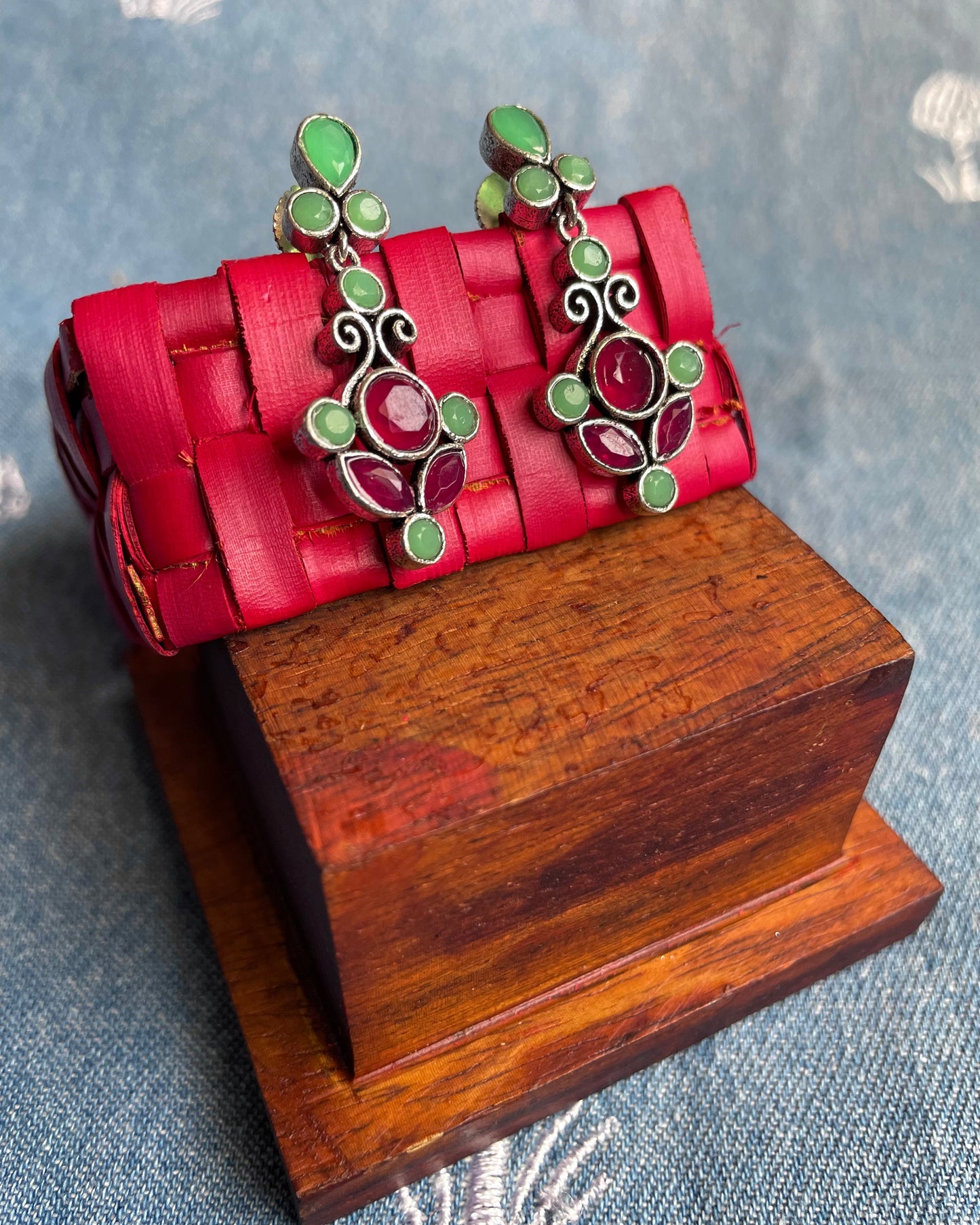 Nilaa Stud Earrings