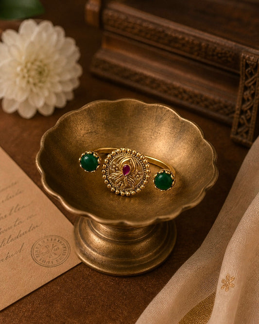 Marakatham | Heritage Inspired Double Finger Ring