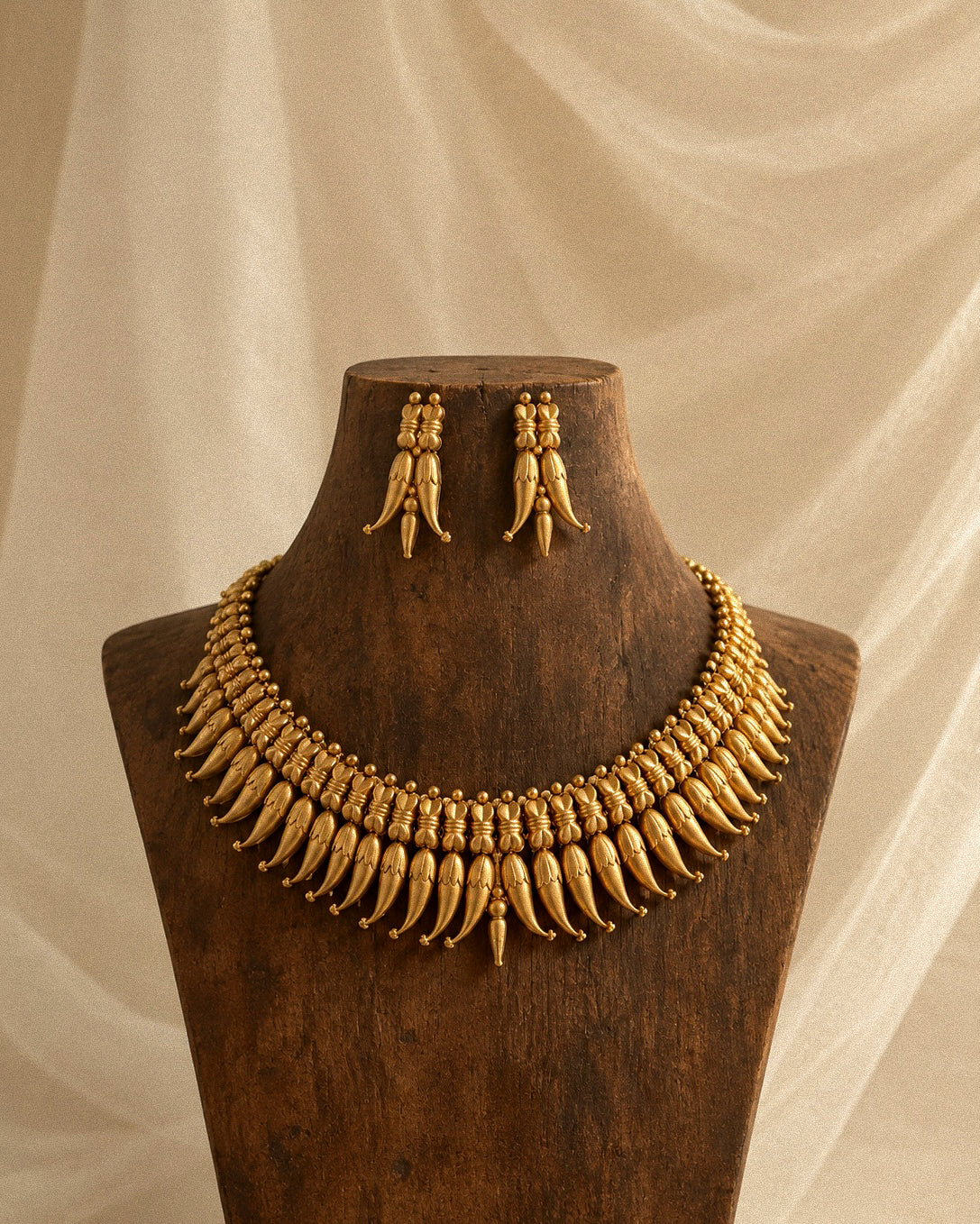 The Pulinaga Keepsake | Gold-Plated Heirloom Necklace Set