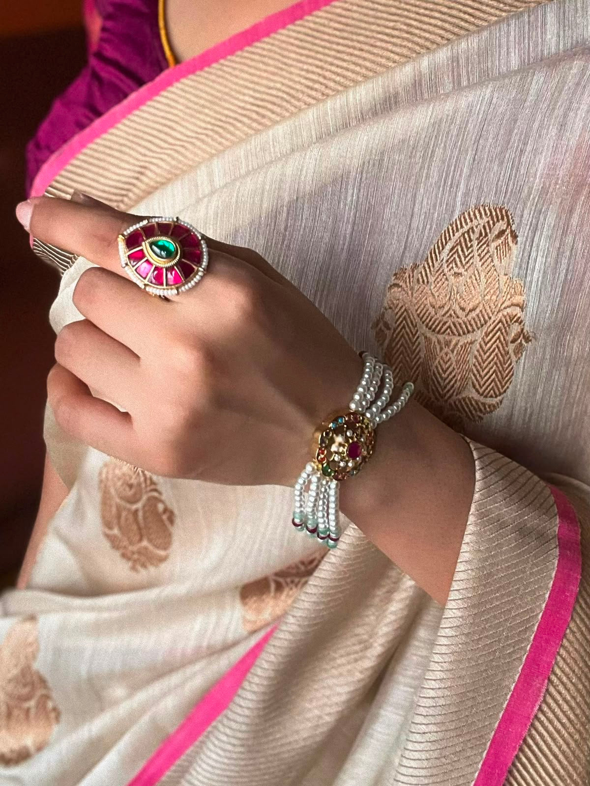 Mudhra | Antique Matte-Gold Kemp Finger Ring