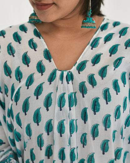 Turquoise Foliage