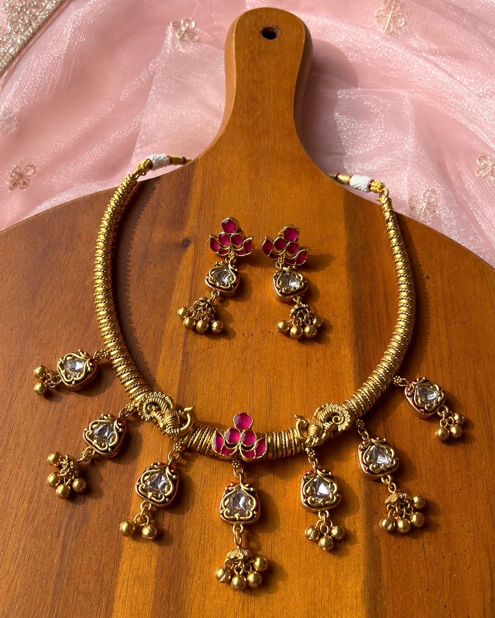 The Rani Padma Hasli | Antique Matte Gold with Kemp & Kundan | Onam’26