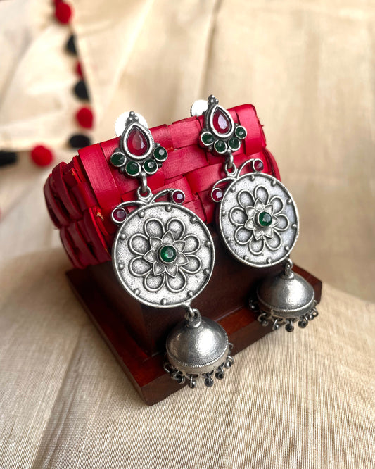 Arinakshi Stud Earrings