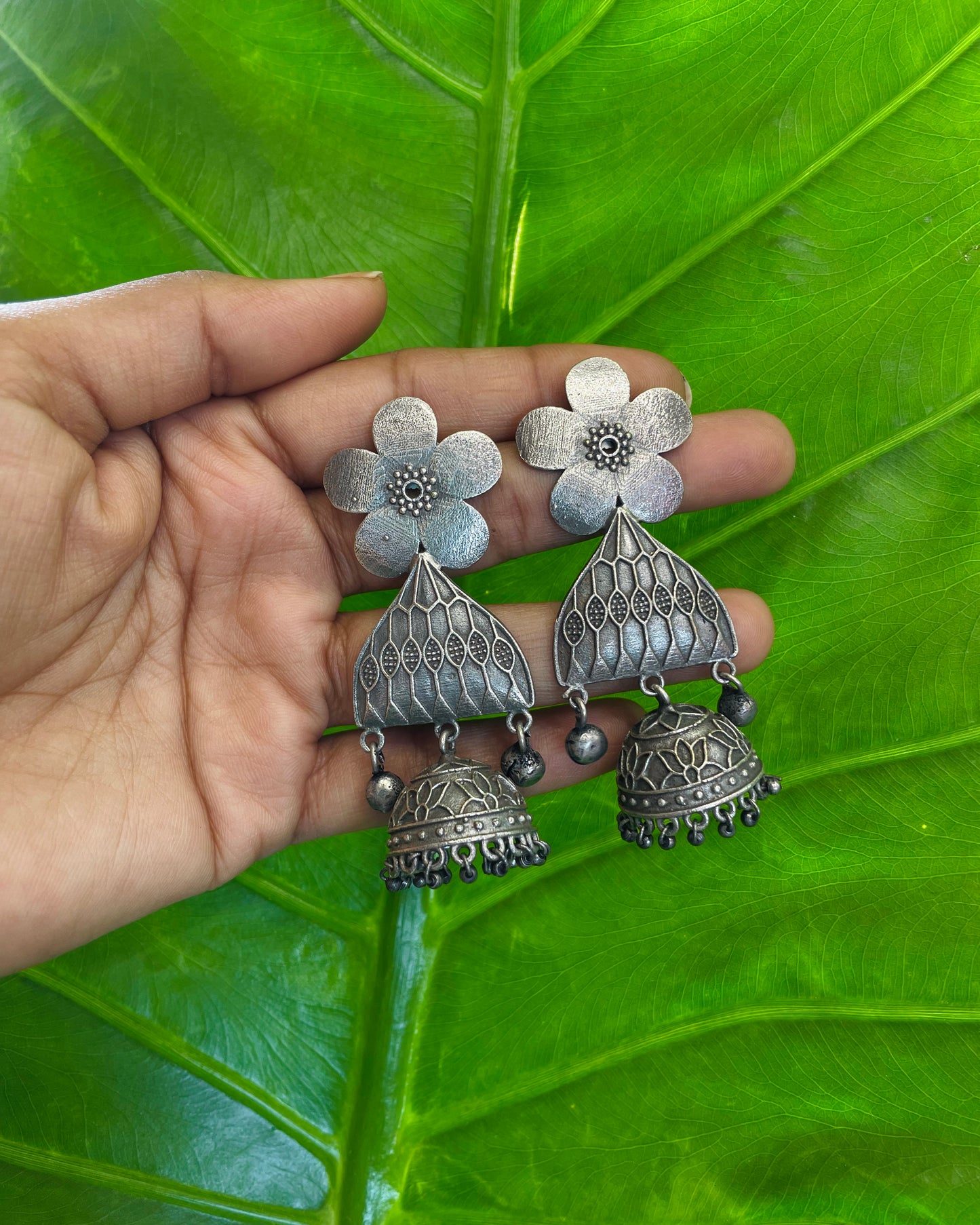 Amyra Stud Earrings