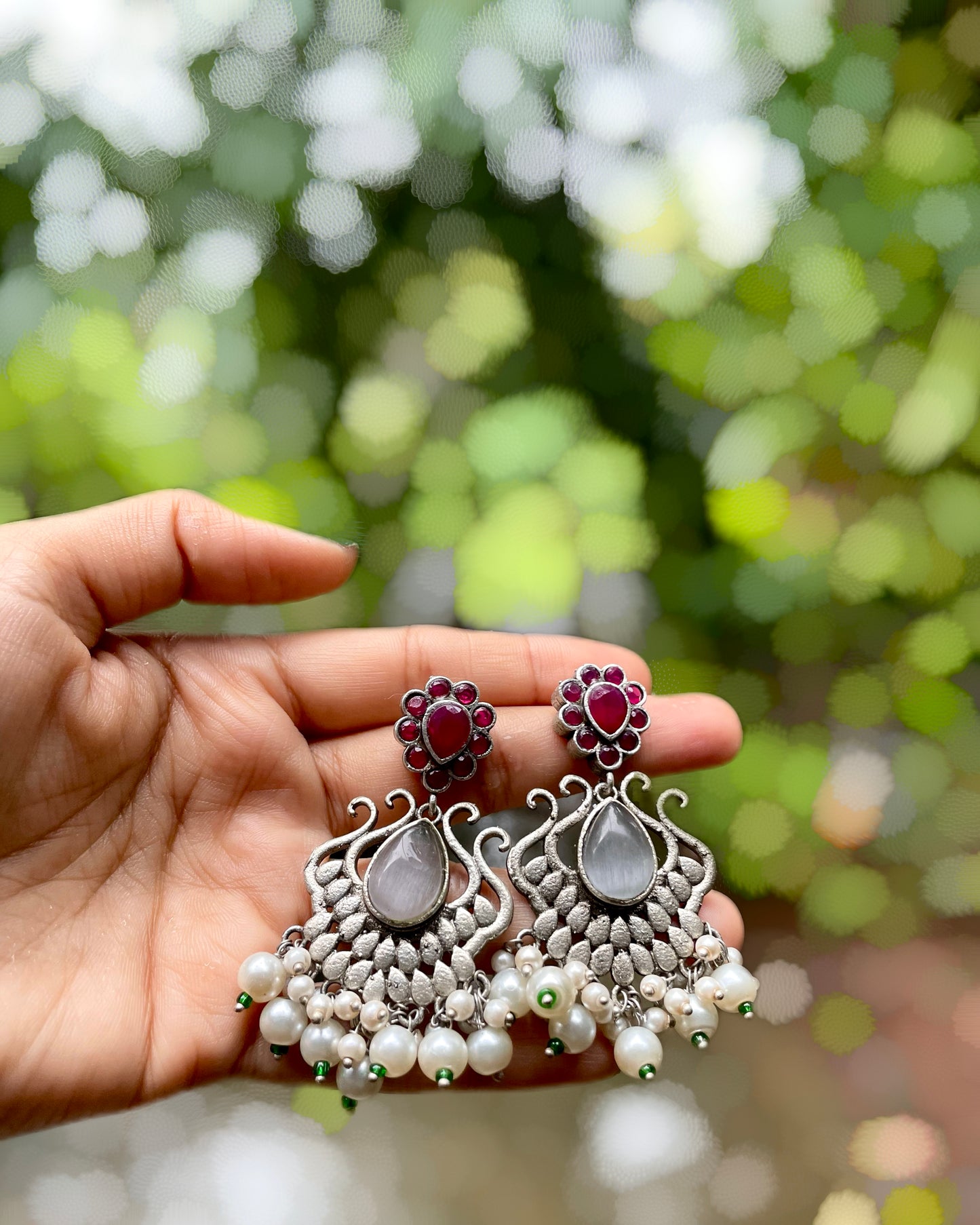 Nivriti | Silver Plated Kemp & Pearl Statement Drops