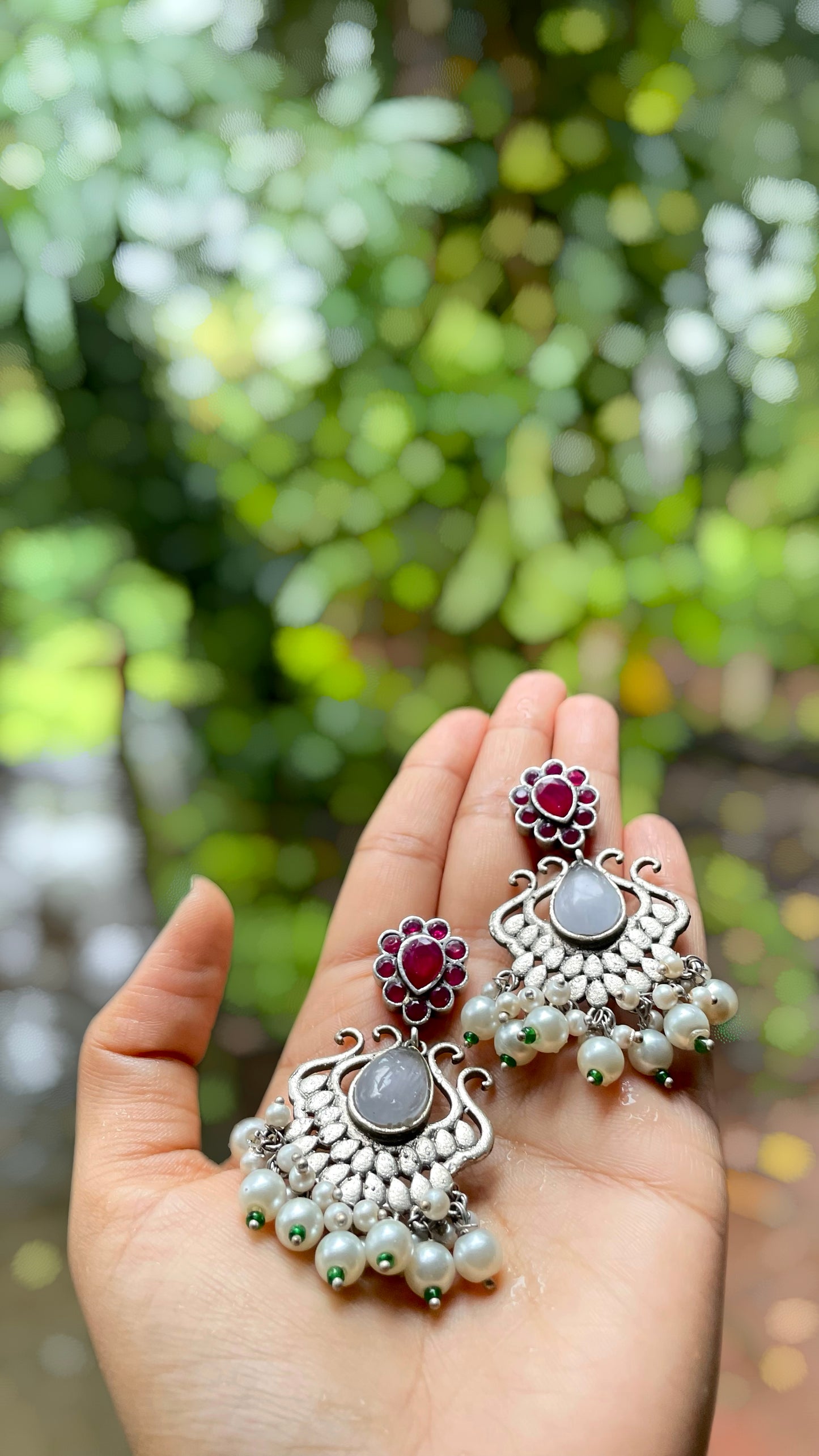 Nivriti | Silver Plated Kemp & Pearl Statement Drops