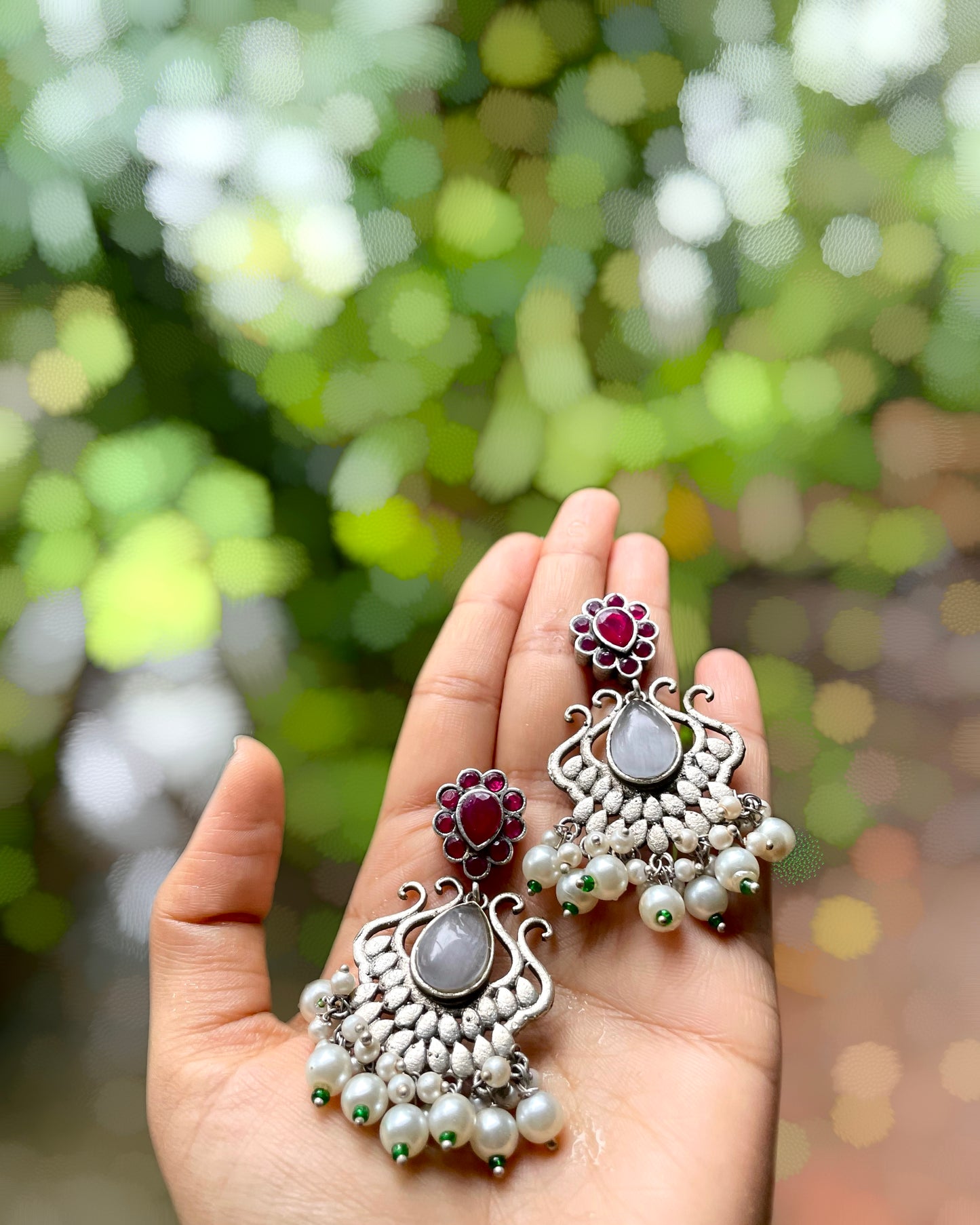 Nivriti | Silver Plated Kemp & Pearl Statement Drops