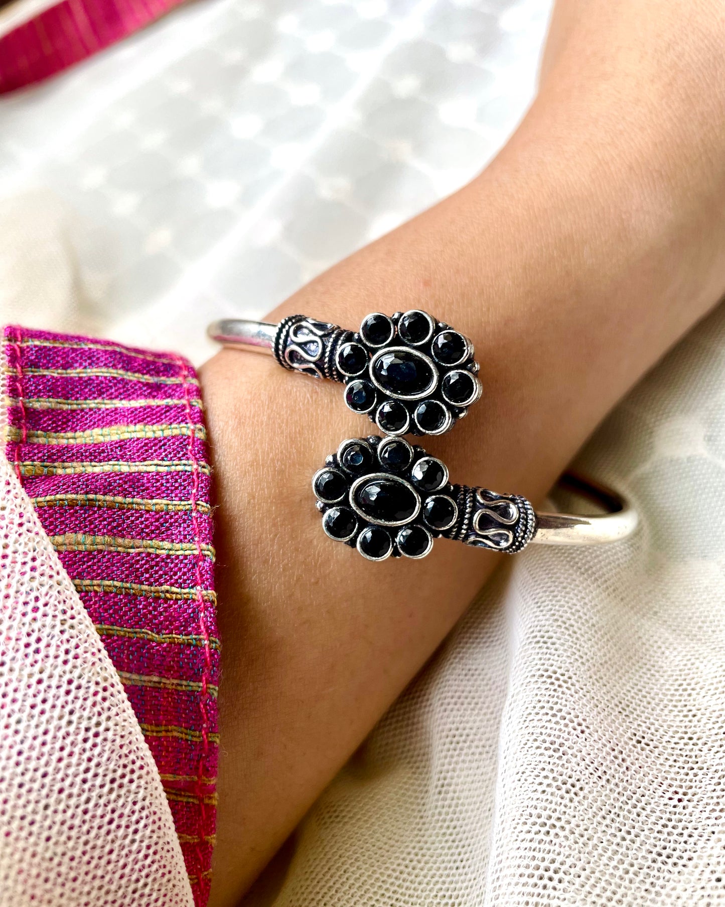 Ekatra | Oxidised Artisanal Kada | Free Size