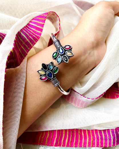 Amṛtā | Oxidised Artisanal Kada | Free Size