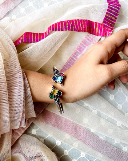 Chārutā | Oxidised Artisanal Kada | Free Size