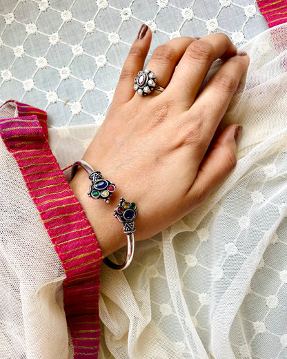 Nirjharī | Oxidised Artisanal Kada | Free Size