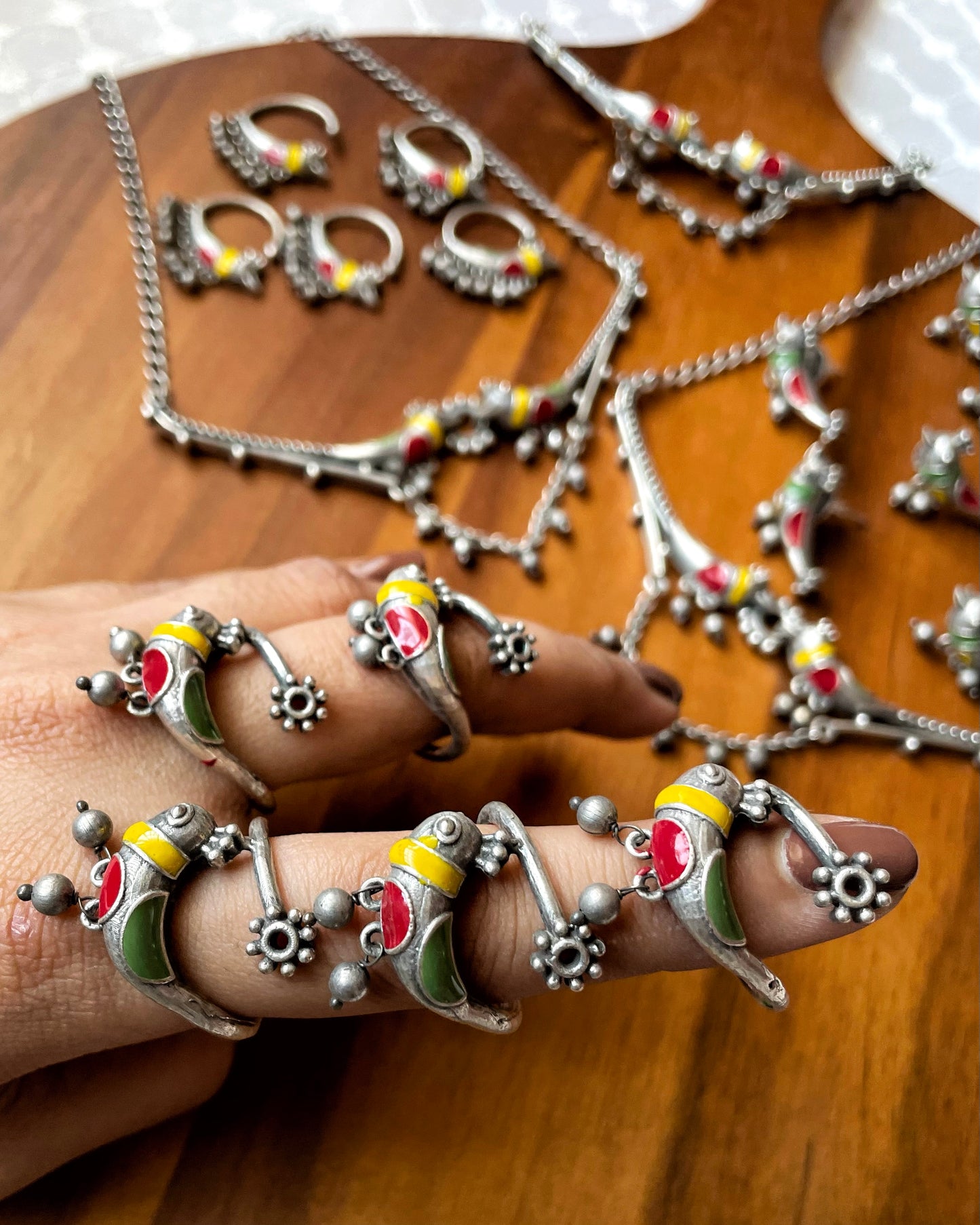 पक्षी बाग़ | Silver-Plated Meenakari Statement Ring