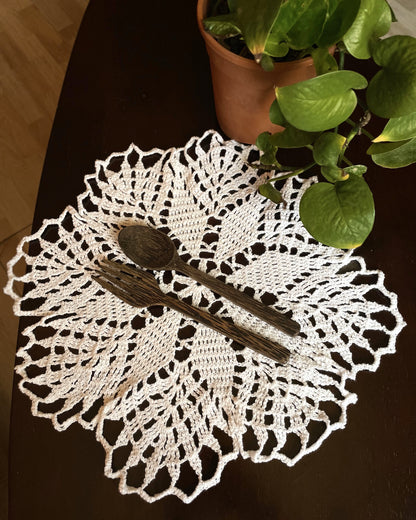 Pure White Vajra Handwoven Crochet Placement Mat