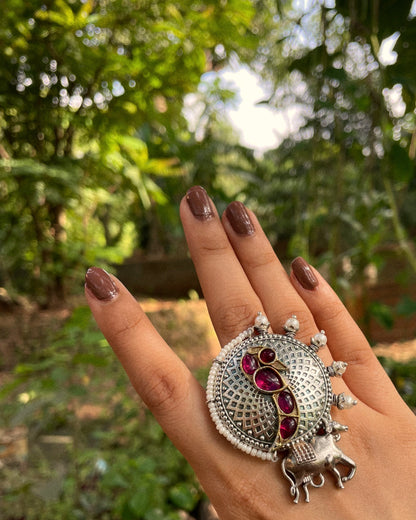 The Bull’s Crown | Statement Ring | Antiques