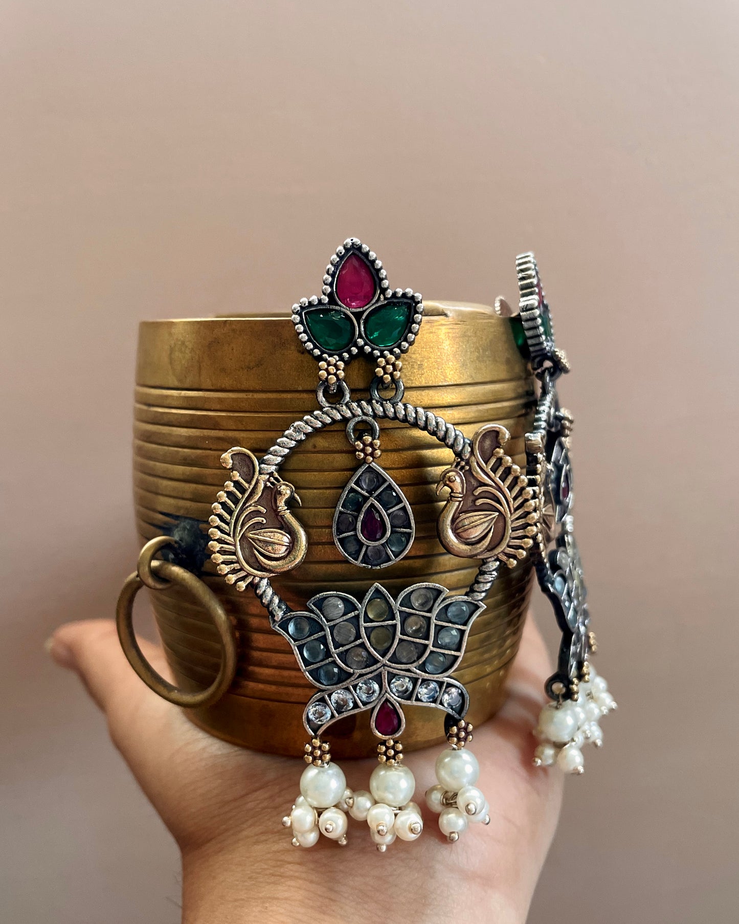 Maithraeyee | Silver Plated | Dual Tone Kemp Statement Earrings