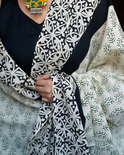 Kala Kaashi | Handblock Printed Dupatta