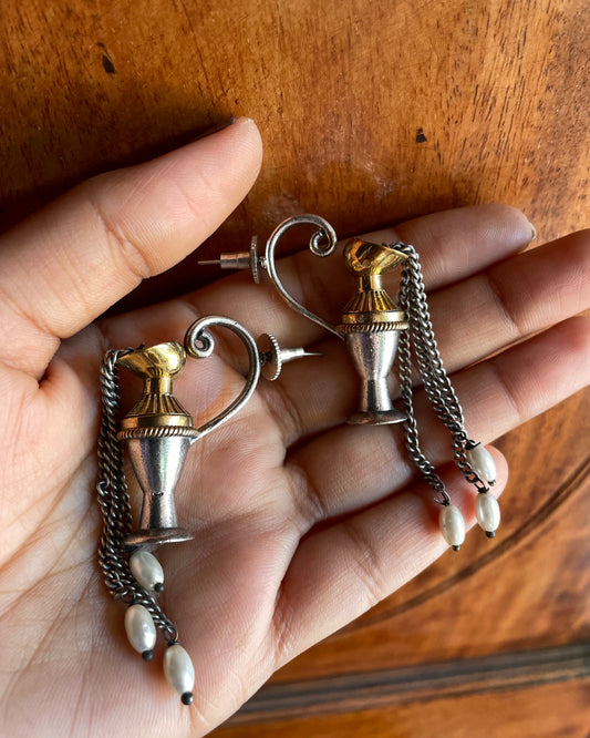 Amaara Vintage Vase | Silver Plated Statement Pearl Drops