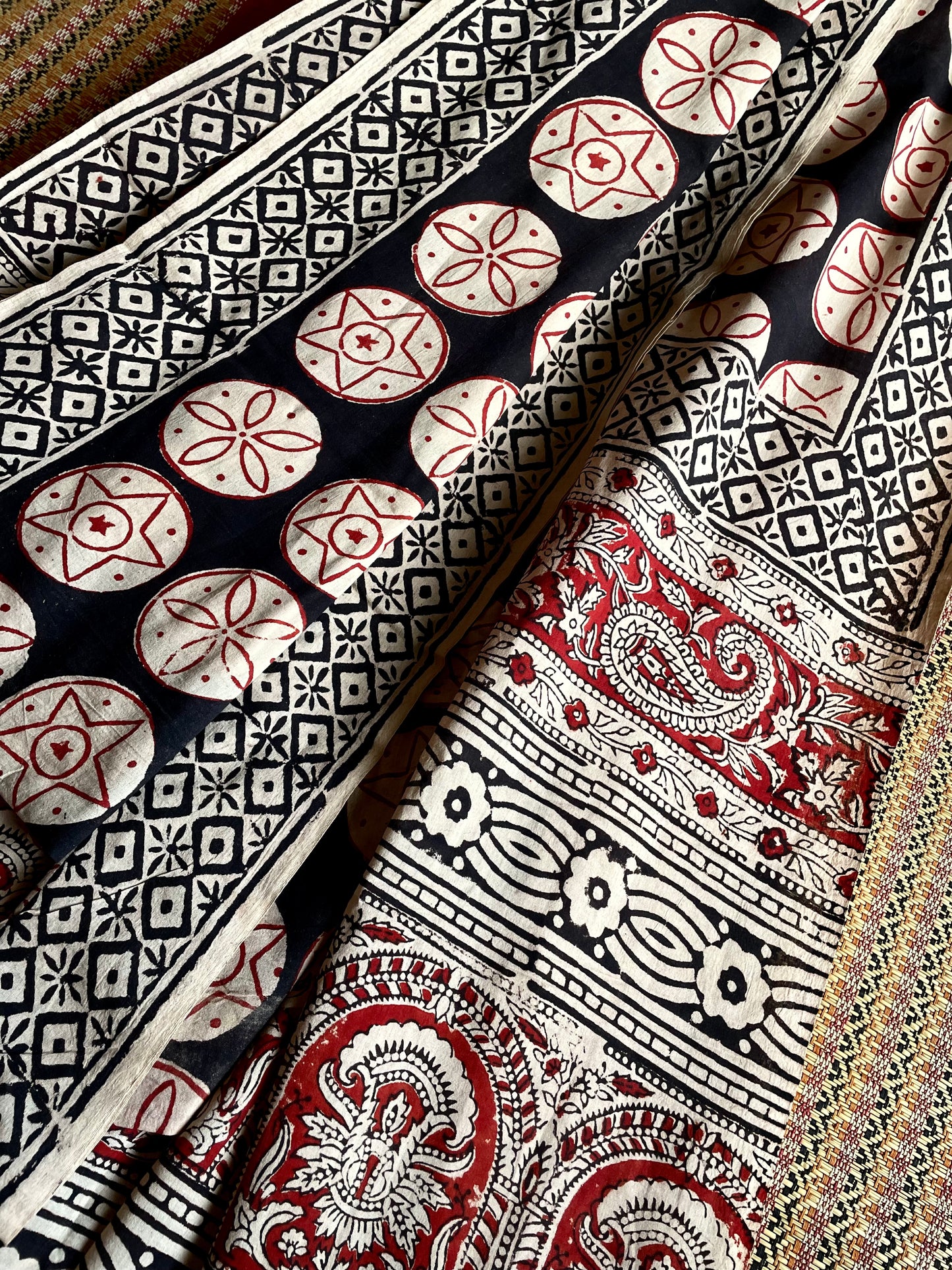 TARA | Pure Hand-block Printed Mul Cotton Saree
