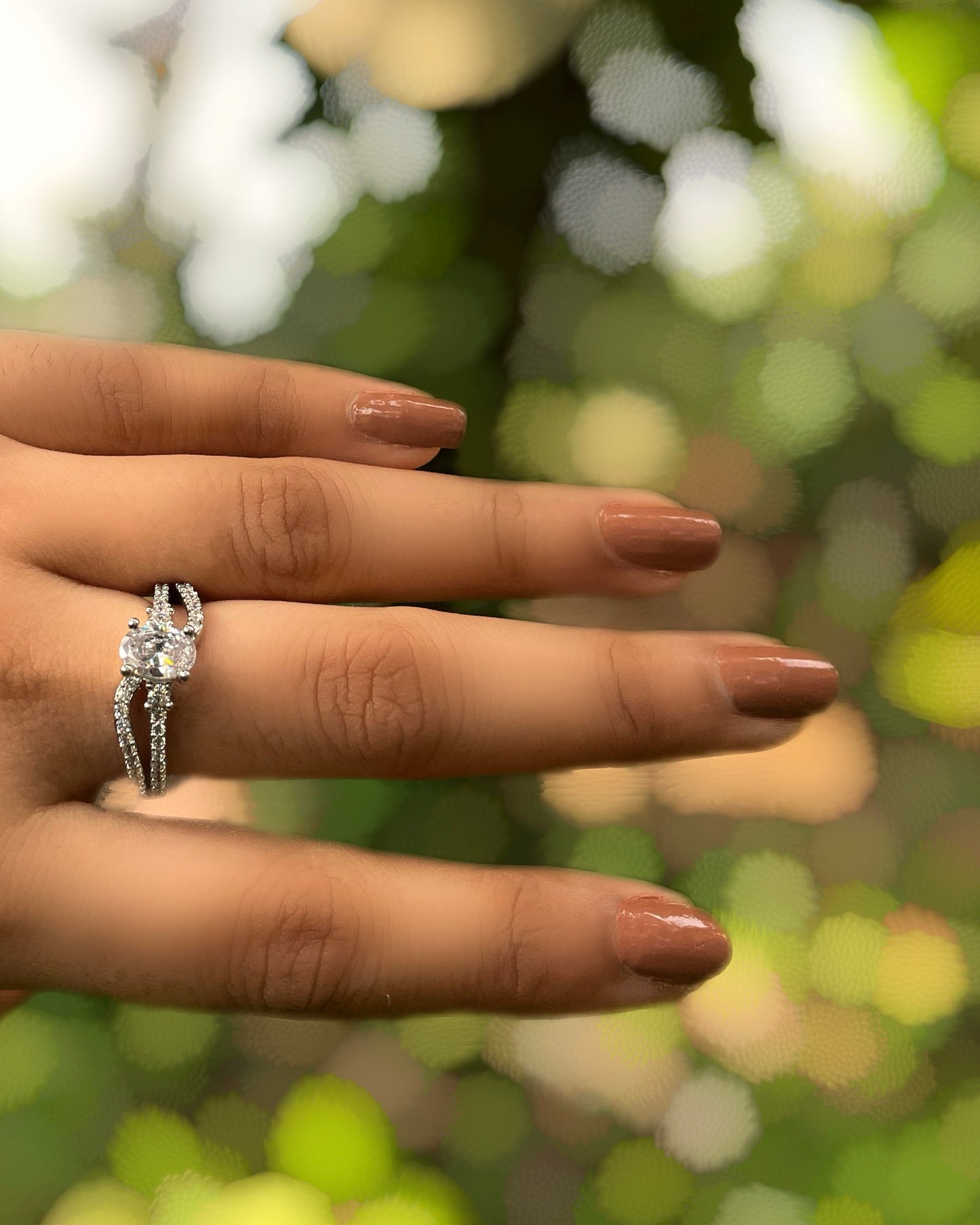 Frostelle | A Contemporary Two-strand curved American Diamond Ring in Rhodium Plating