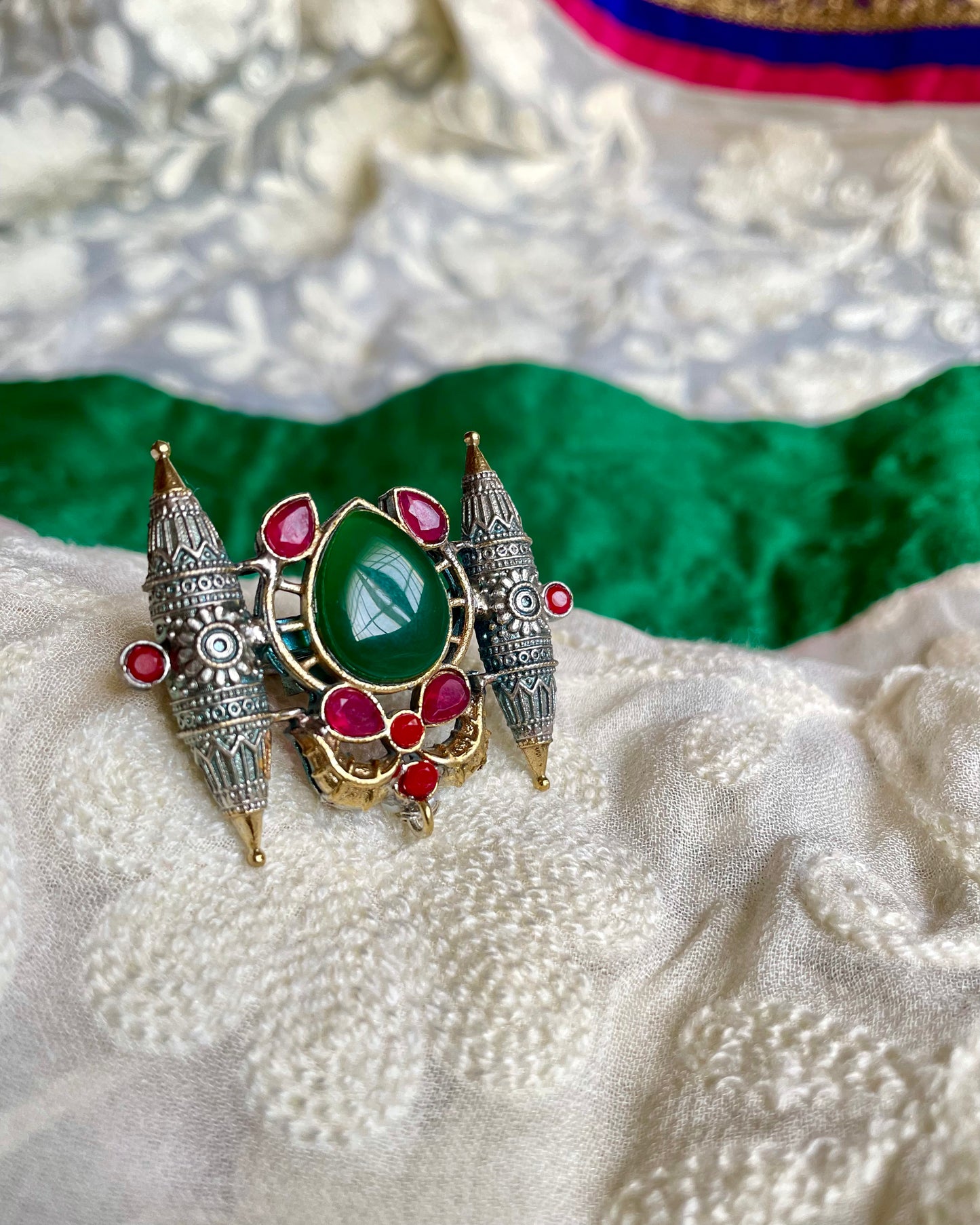 मरकत (Marakata) - Contemporary Dual Tone Fusion Ring