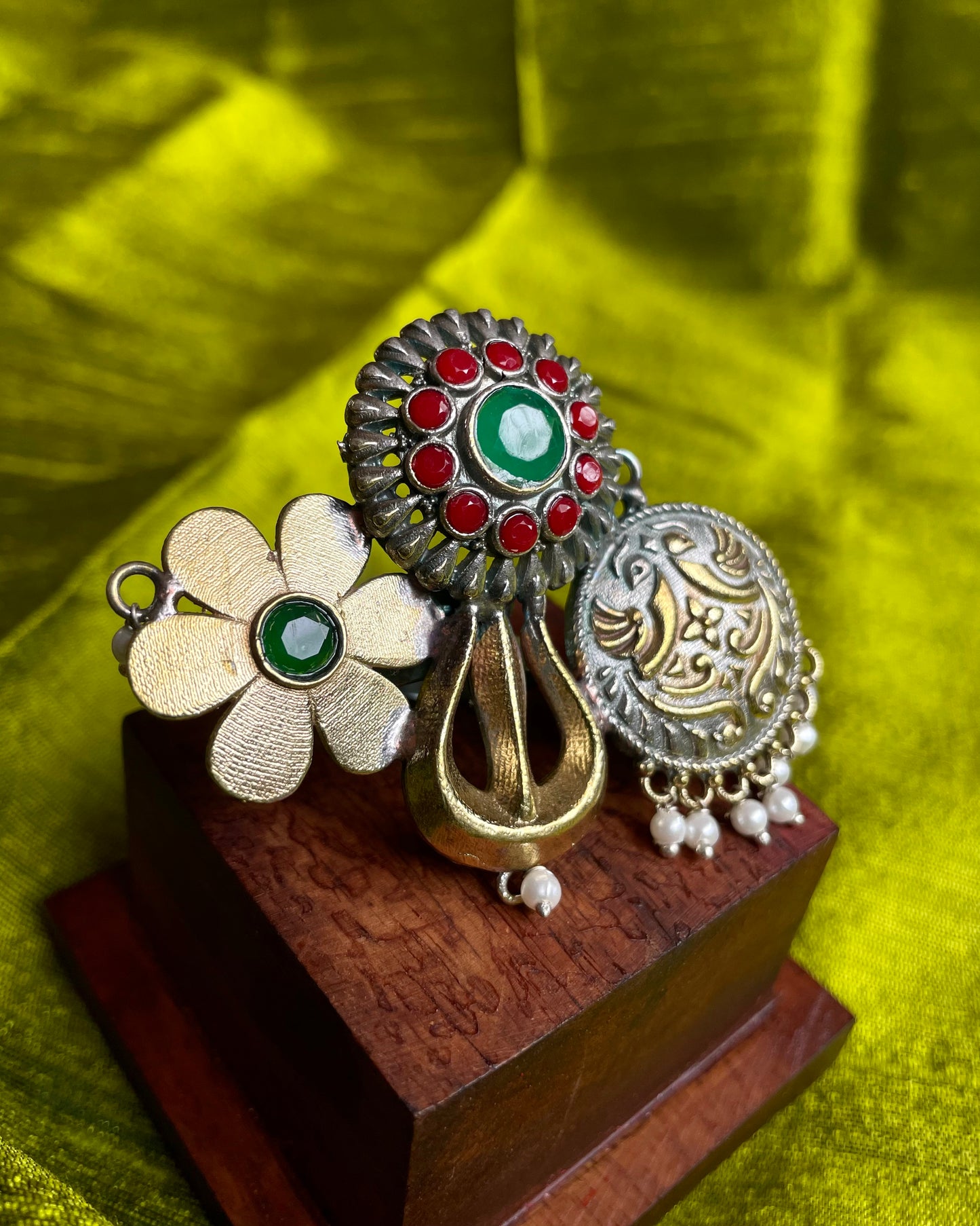 त्रिशूल (Triśūla) - Contemporary Dual Tone Fusion Ring