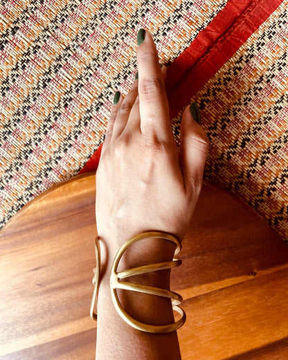 Golden Clasp | Brass Handcuffs | Free Size