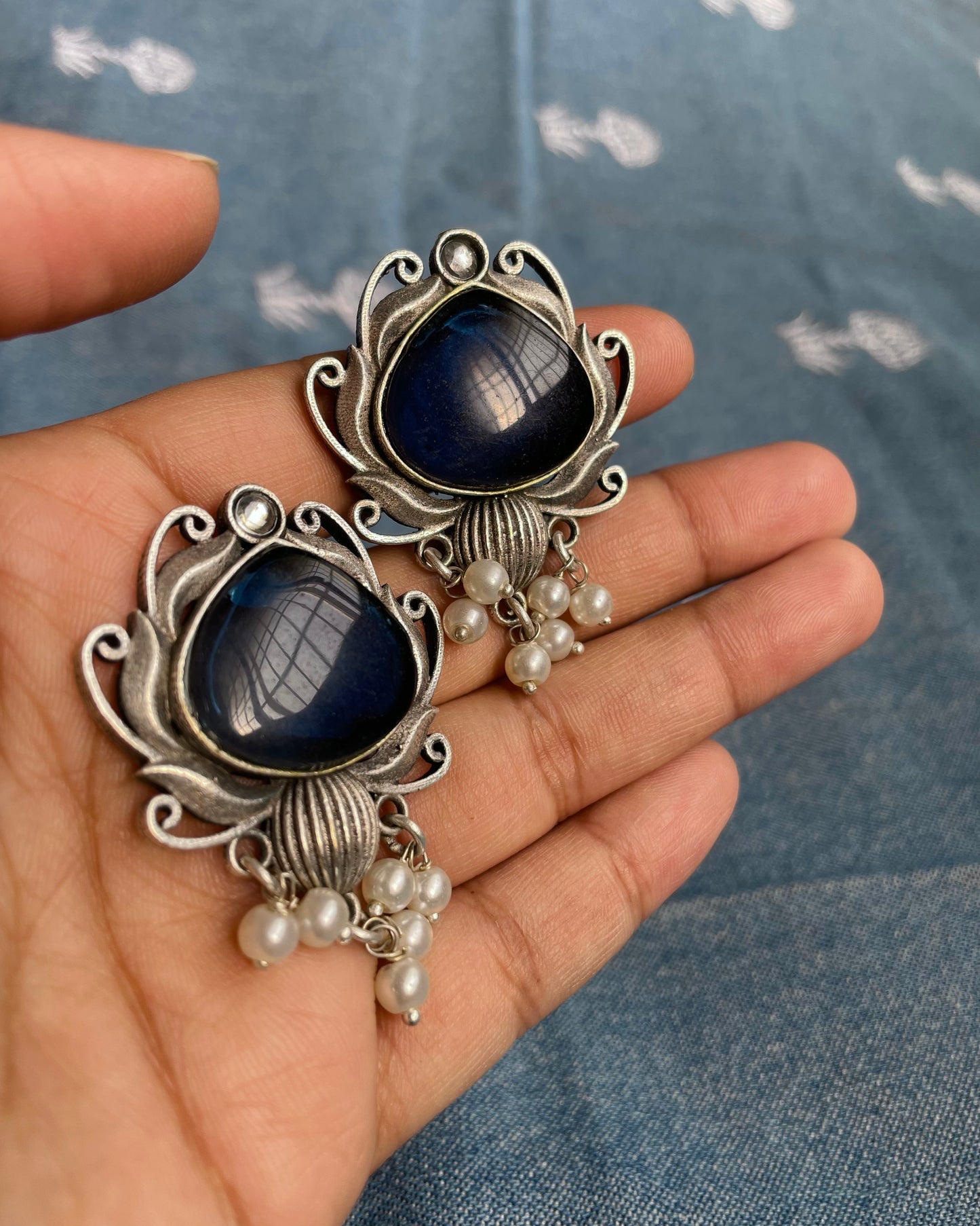Tāramaya Stud Earrings