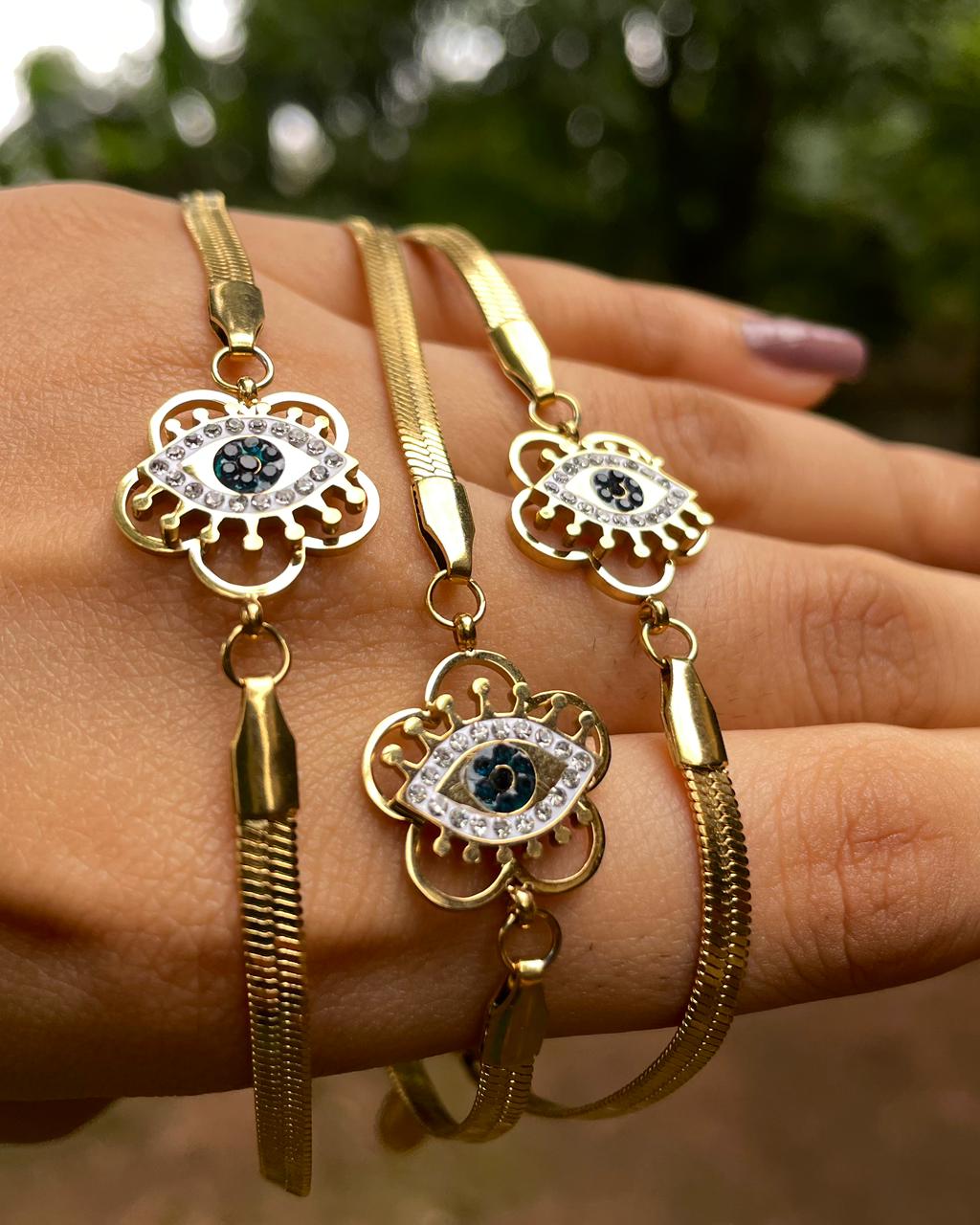 Saphira Bloom | Delicate Gold-Plated Evil Eye Charm Bracelet