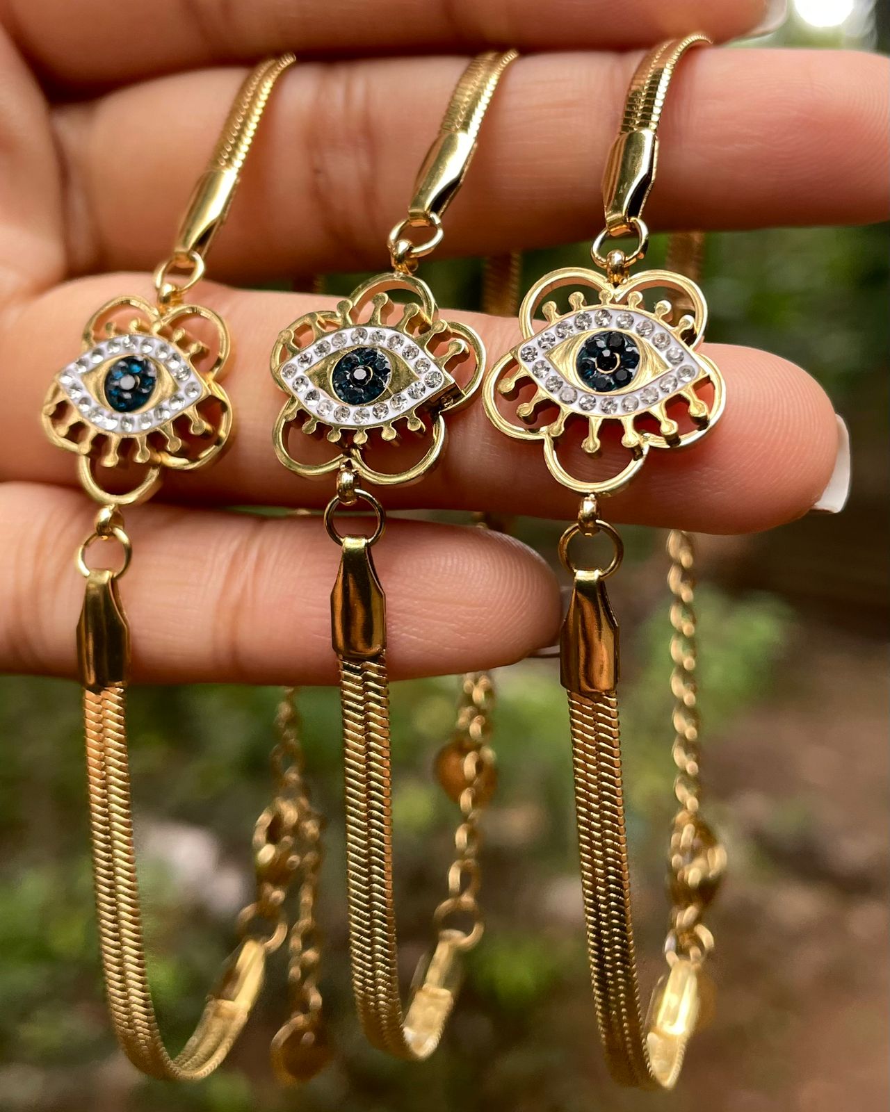 Saphira Bloom | Delicate Gold-Plated Evil Eye Charm Bracelet